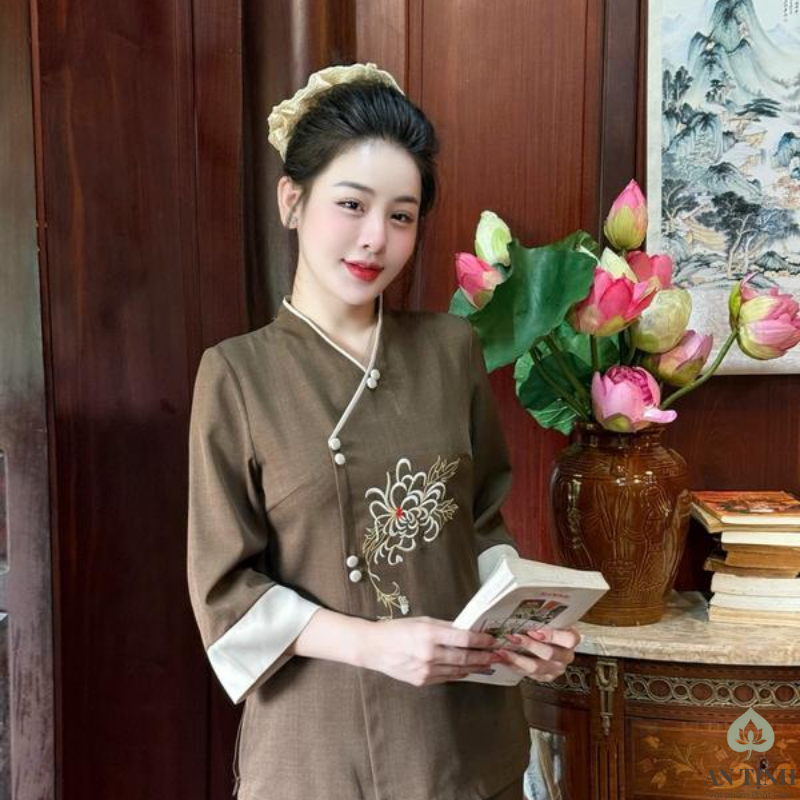 Pháp phục nữ