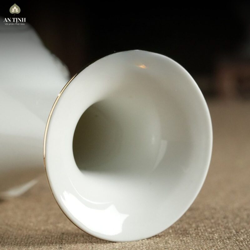 Bình đựng bông thờ chạm nổi hoa sen