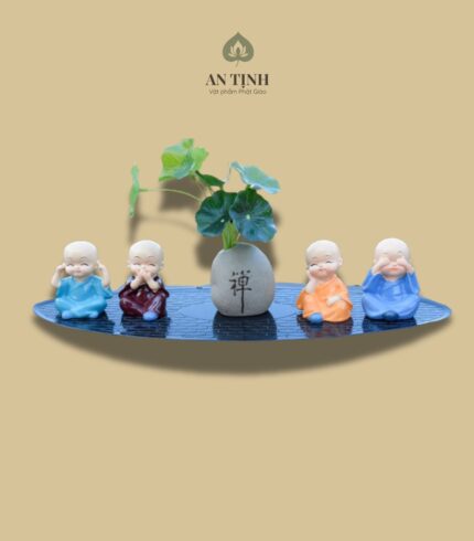 Bộ Bốn Chú Tiểu Cùng Lá Sen
