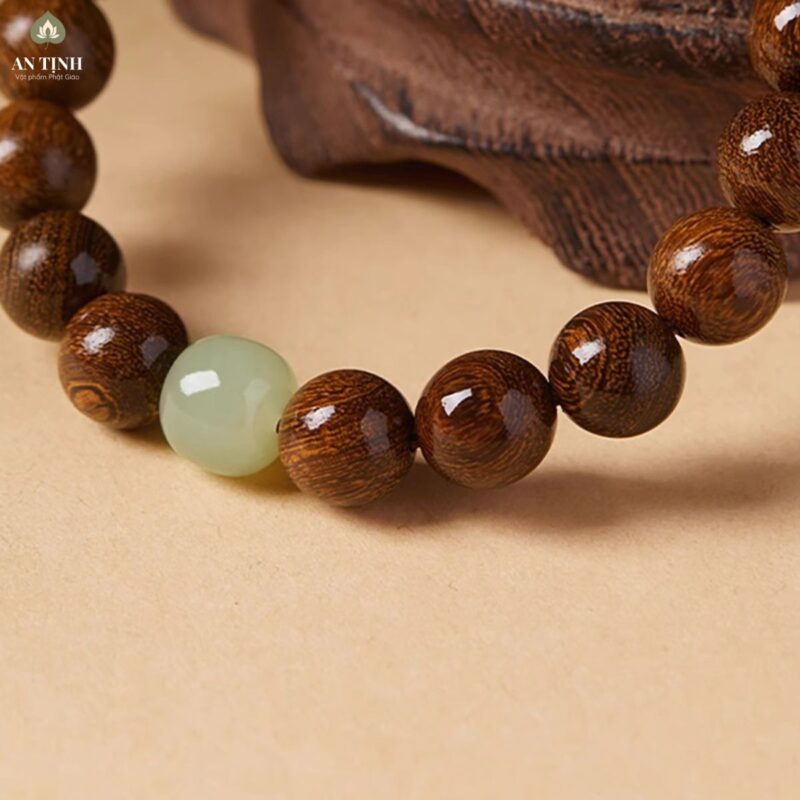 Chuỗi Đeo Tay Gỗ Đàn Hương