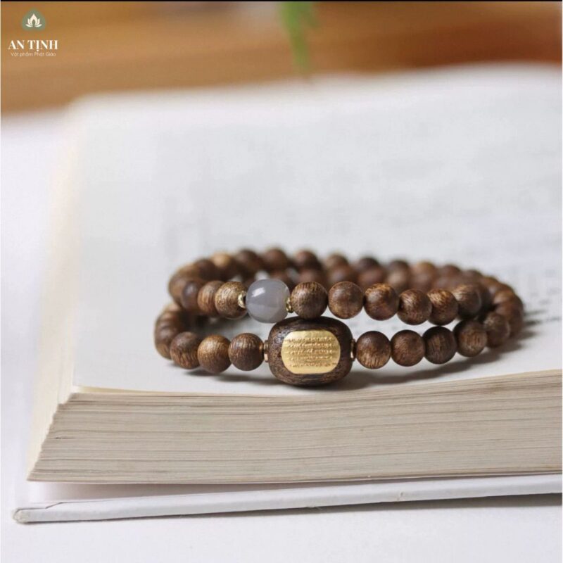 Chuỗi Hạt Gỗ Trầm Khắc Chú