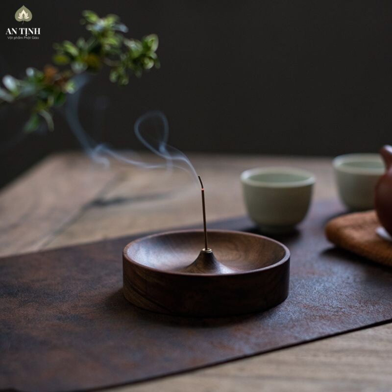 Đế Thắp Nhang Gỗ Đàn Hương