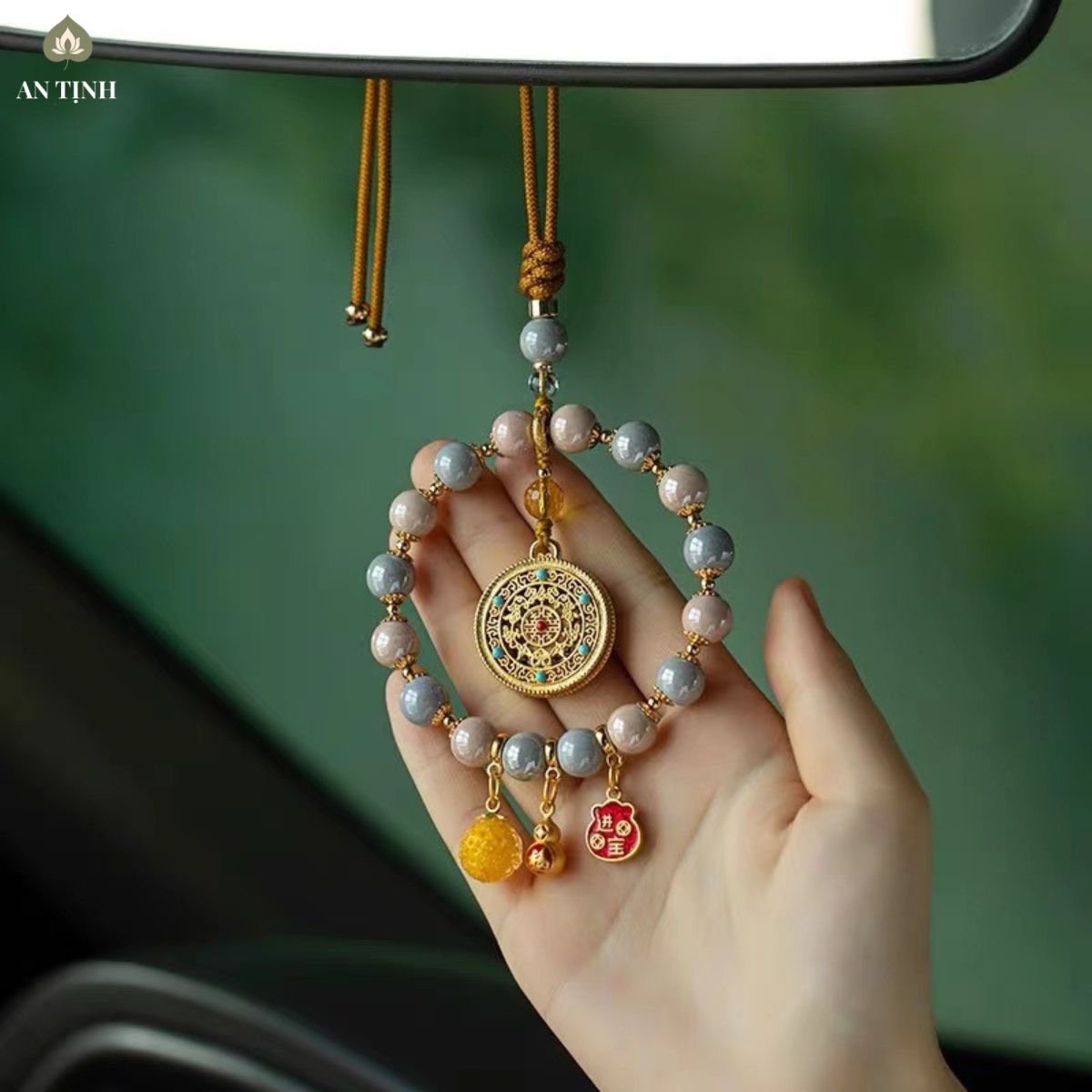 Khánh Treo Xe Bình An Như Ý