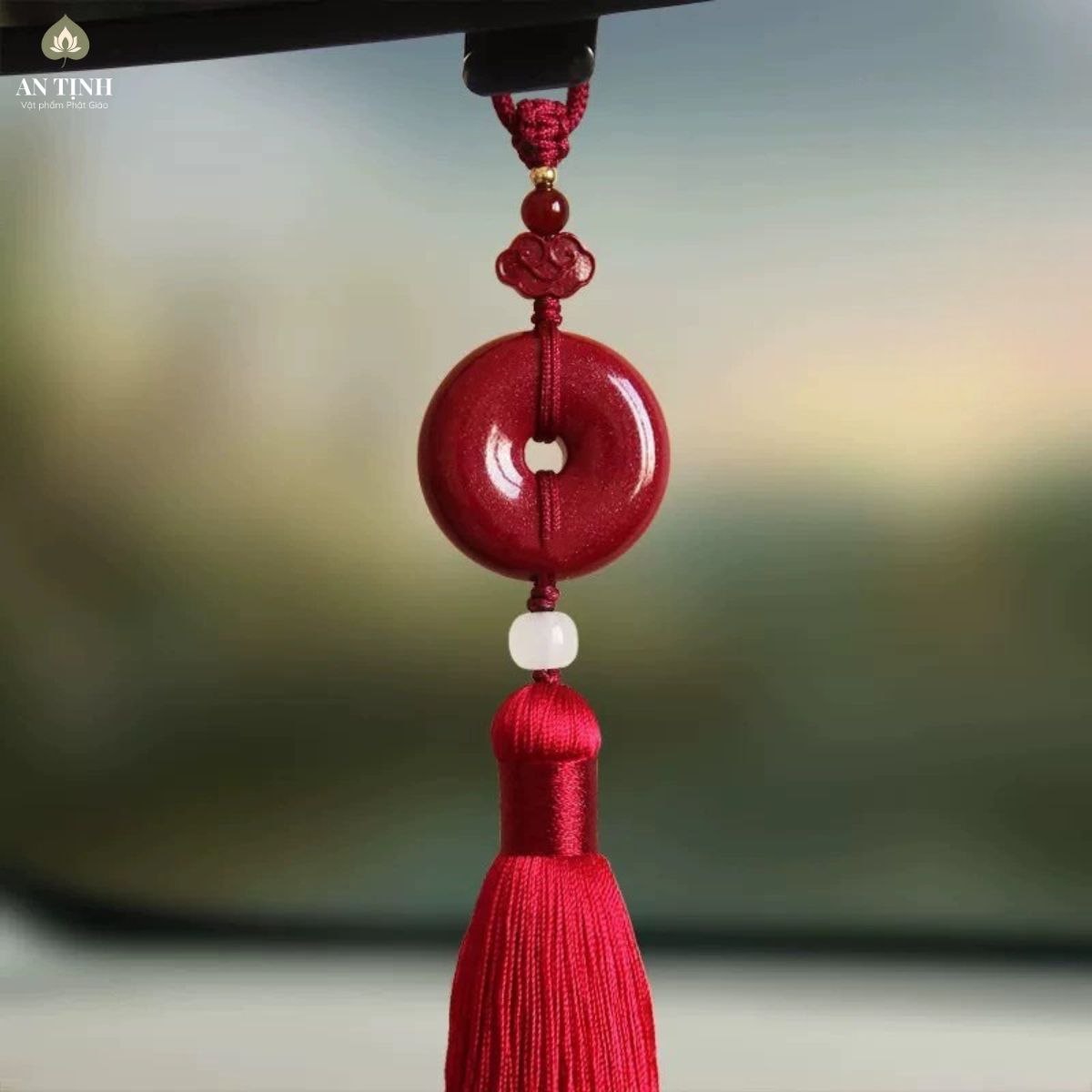 Khánh Treo Xe Ô Tô Đồng Tiền Ngọc Đỏ