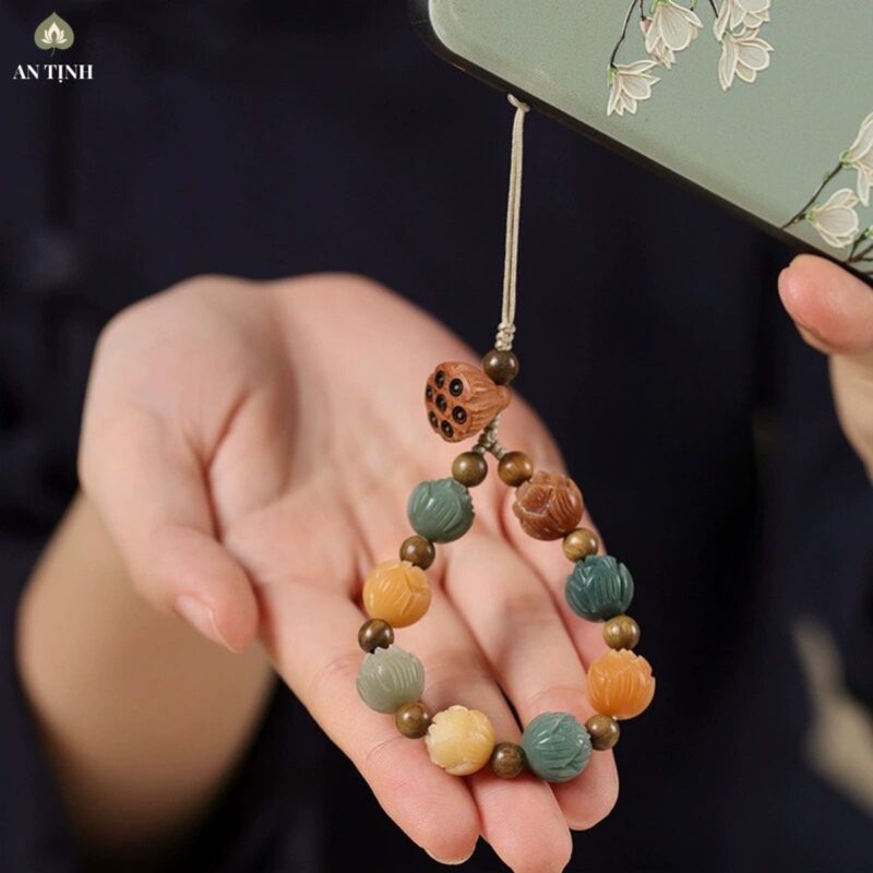 Móc Khóa Điện Thoại Đài Sen Hạt Bồ Đề