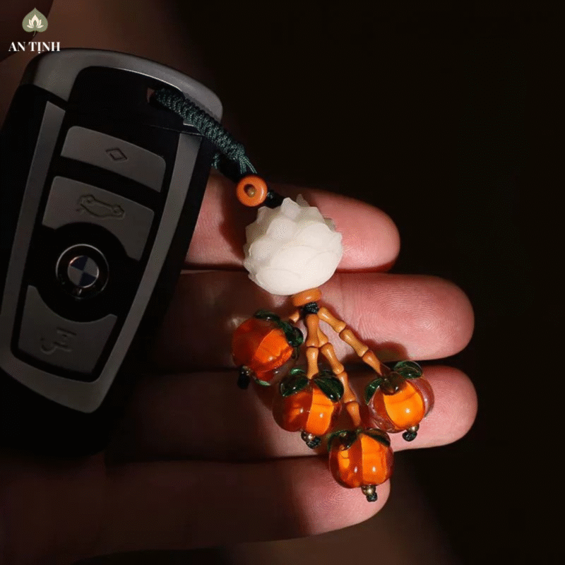 Móc Khóa Hoa Sen Cùng Quả Hồng