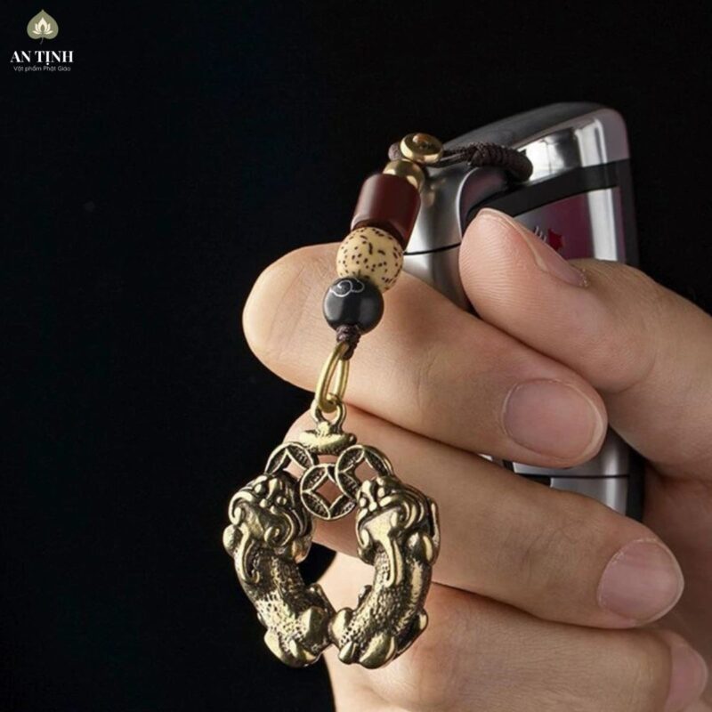 Móc Khóa Xe Tỳ Hưu Cắn Đồng Tiền