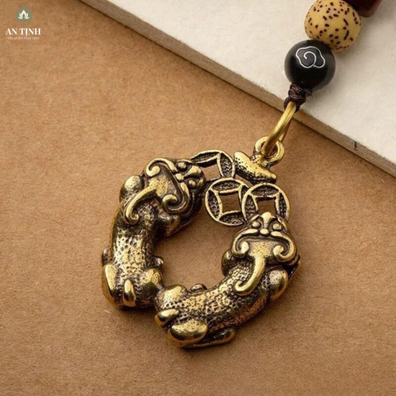 Móc Khóa Xe Tỳ Hưu Cắn Đồng Tiền