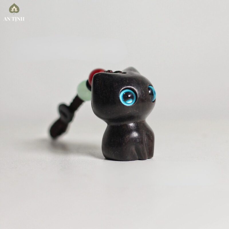 Móc Treo Phong Thủy Mèo Gỗ Mắt Xanh