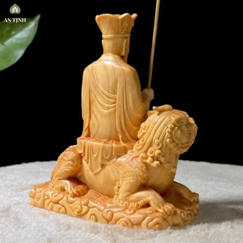Tượng Gỗ Địa Tạng Vương Cưỡi Thú