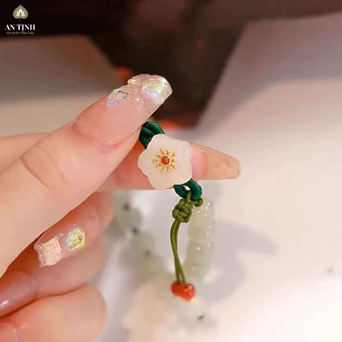 Vòng Đeo Tay Hoa Đào