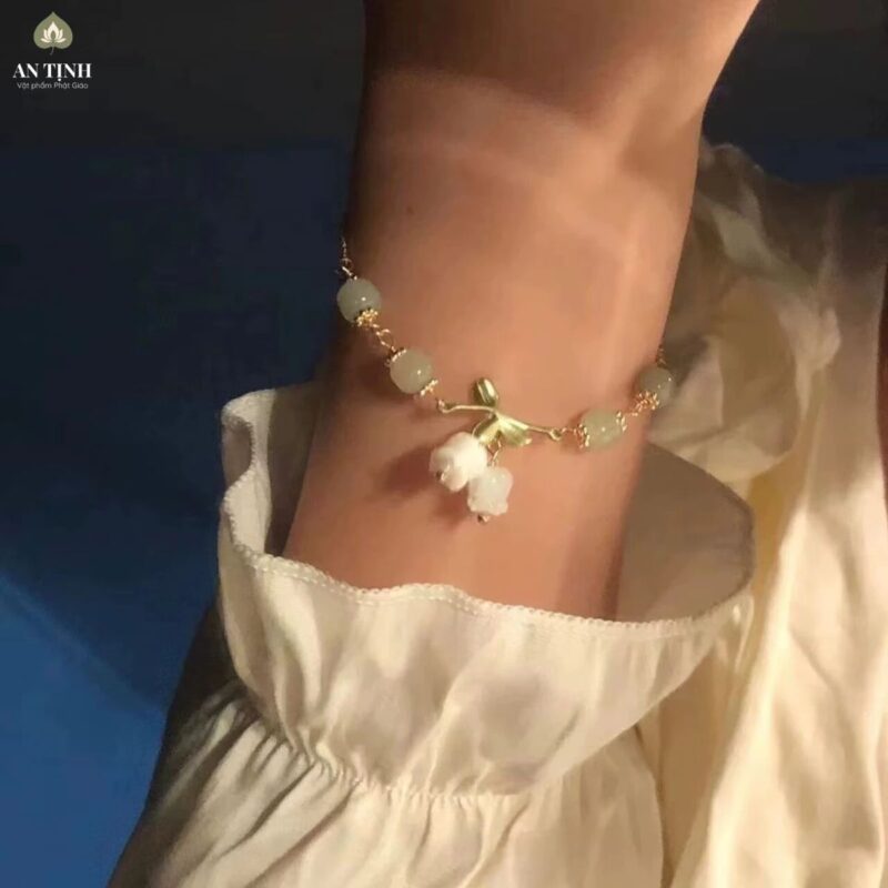 Vòng Đeo Tay Hoa Huệ