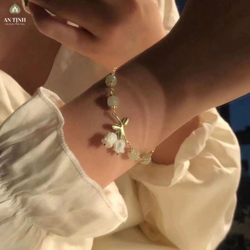 Vòng Đeo Tay Hoa Huệ