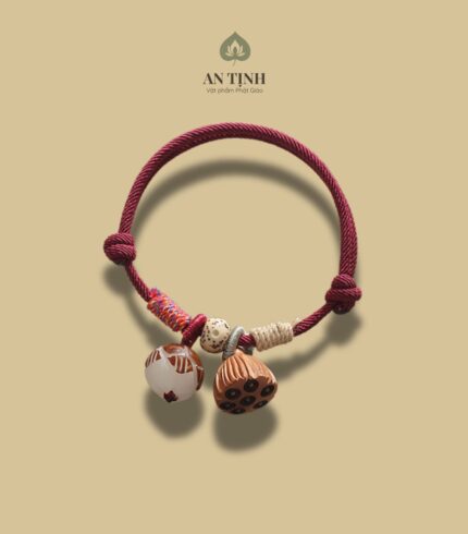 Vòng Tay Chỉ Đỏ Hạt Sen Bồ Đề
