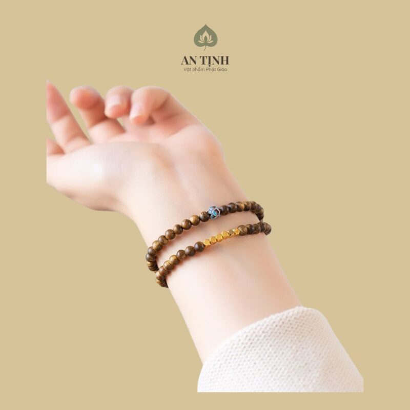 Vòng Tay Đôi Gỗ Đàn Hương