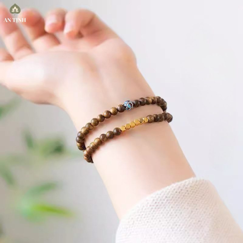 Vòng Tay Đôi Gỗ Đàn Hương