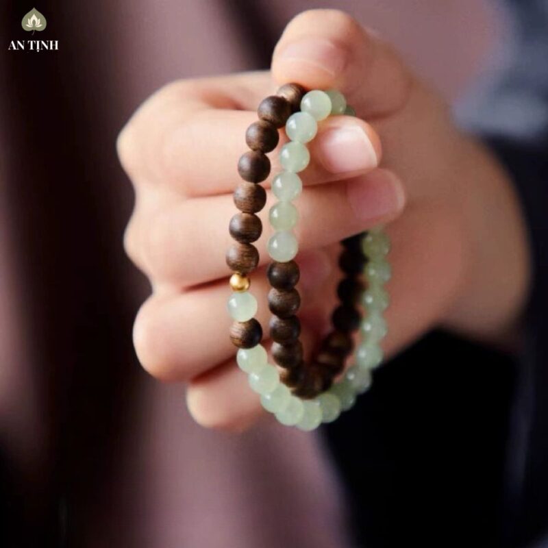 Vòng Tay Trầm Hương Mix Ngọc Bích