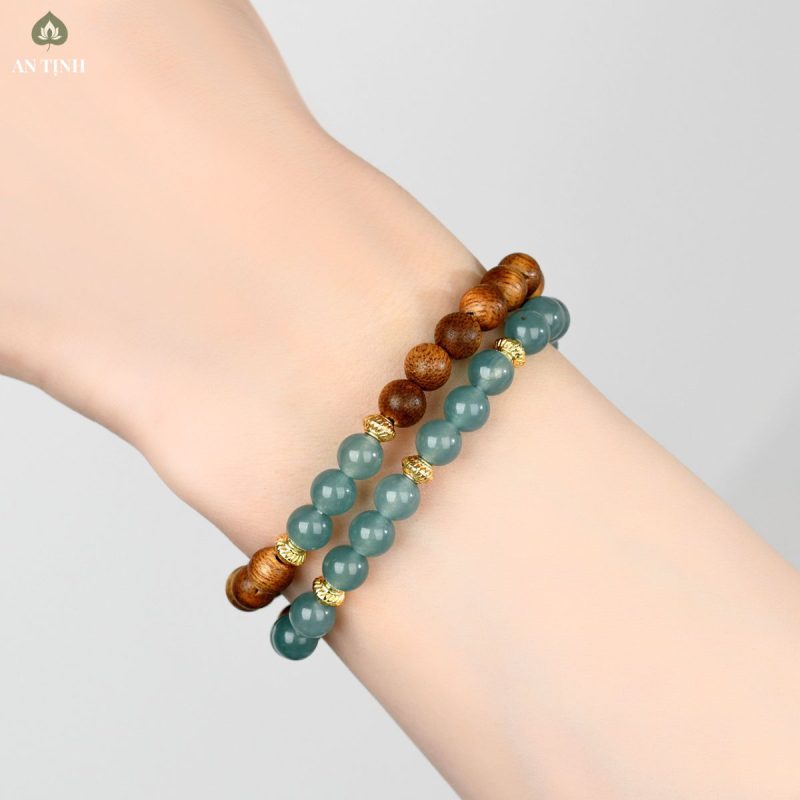 Vòng Tay Trầm Mix Đá Ngọc Bích Xanh Dương