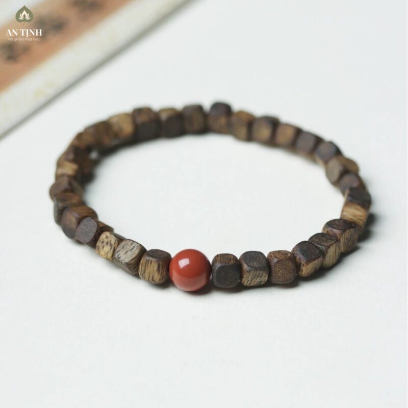 Vòng Trầm Hạt Vuông