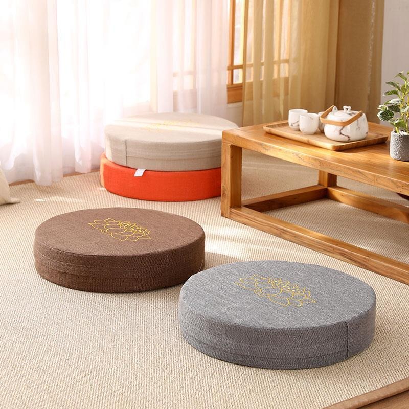 Nệm Ngồi Thiền, Tụng Kinh Tròn
