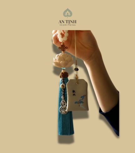 Khánh treo xe ô tô đài sen dây chuyền mặt Phật xanh