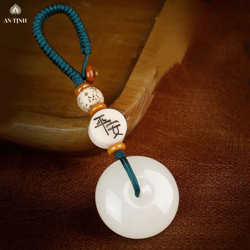 Móc khóa phong thủy bình an ngọc bích tròn