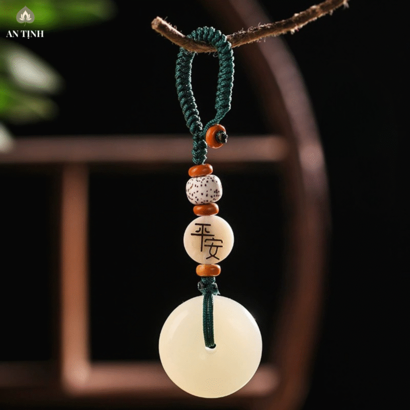 Móc khóa phong thủy bình an ngọc bích tròn
