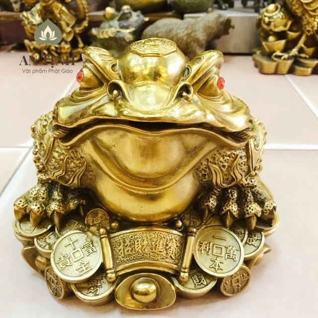 Cóc 3 chân ngậm tiền