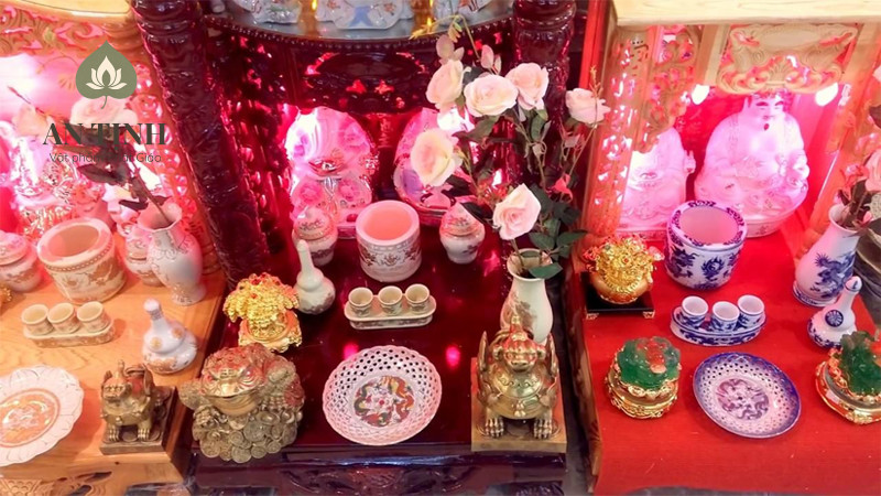 Đặt Tỳ Hưu trên bàn thờ Thần Tài