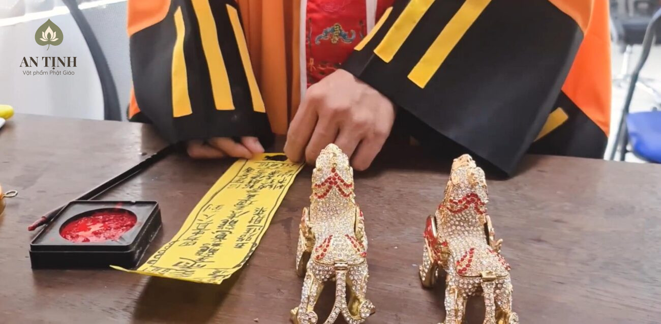 Tự khai quang Tỳ Hưu tại nhà