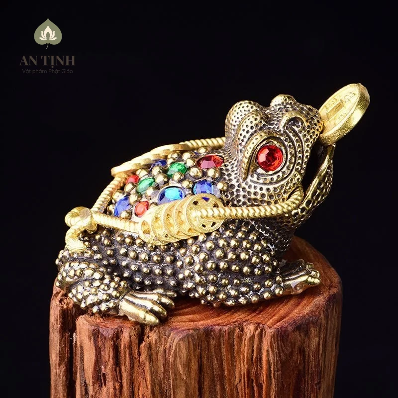 Tượng Thiềm Thừ ngậm tiền