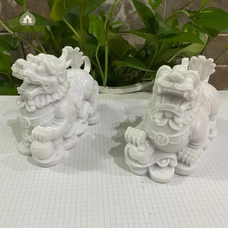 Tỳ Hưu màu trắng, xám