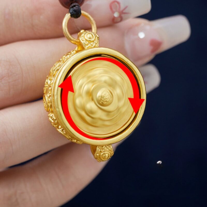 Vật phẩm này thu hút, tích trữ và lưu giữ khí tài lộc từ môi trường xung quanh thông qua các vật liệu bên trong, sau đó lan tỏa năng lượng tích cực ra bên ngoài để kích hoạt vận may