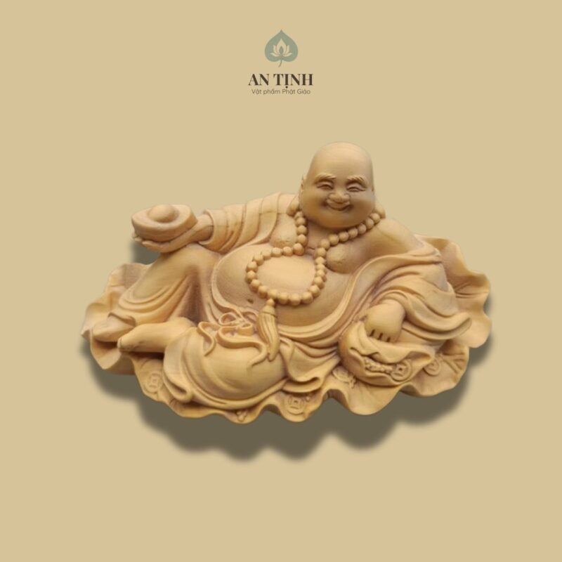 Đặt tượng Phật ở taplo mang đến cảm giác che chở, bình an và năng lượng tích cực