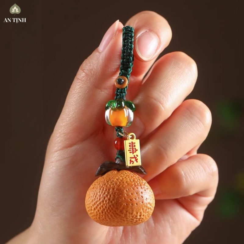 Móc Khóa Quả Cam Gỗ Đàn Hương