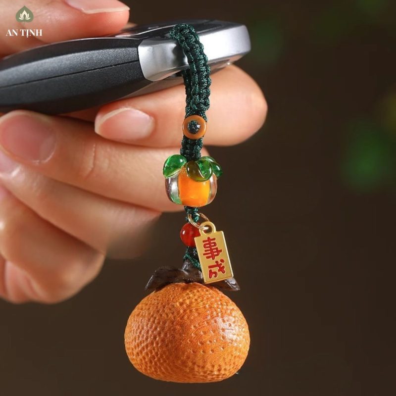 Móc Khóa Quả Cam Gỗ Đàn Hương